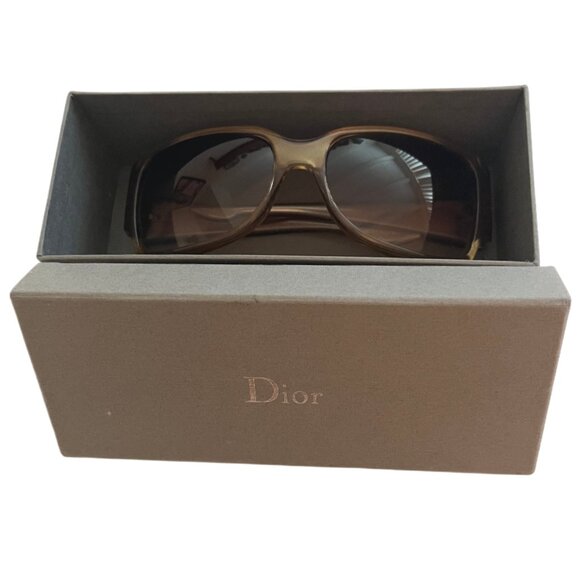 Dior Night 3, Oversized, Golden Honey Color, Lightweight, Logo Sunglasses in Box - Picture 4 of 9